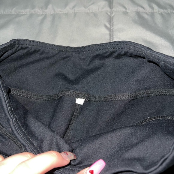 Lululemon Strappy Back Sports Bra and Capri Bundle - Picture 6 of 7